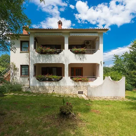 Valoda Appartement *