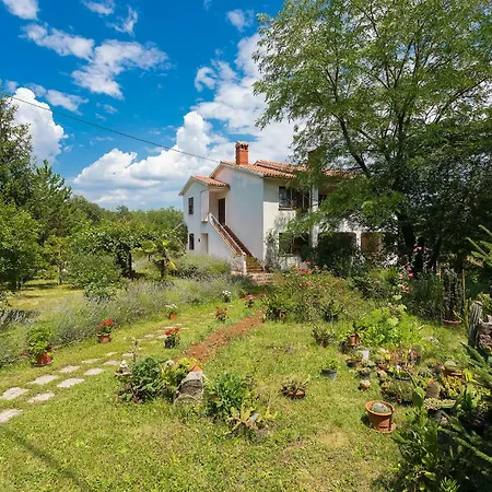 Valoda Appartement *